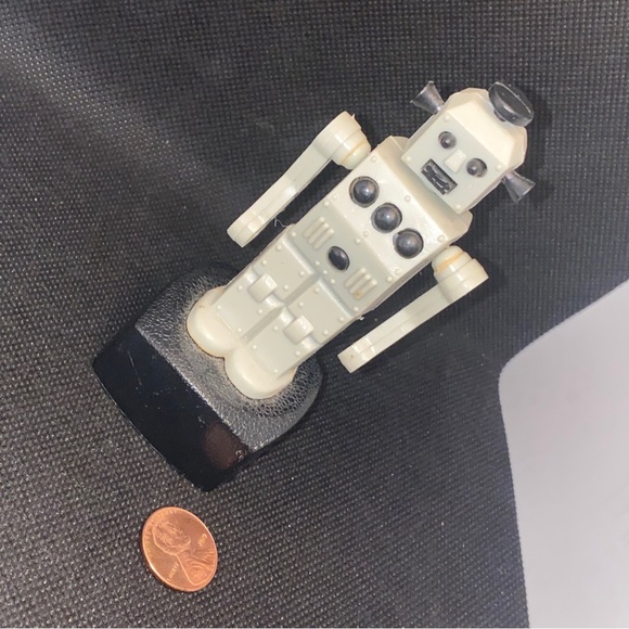 Push Puppet Space Gray Robot Toy British Patent 1970s TM Vintage - Picture 6 of 7